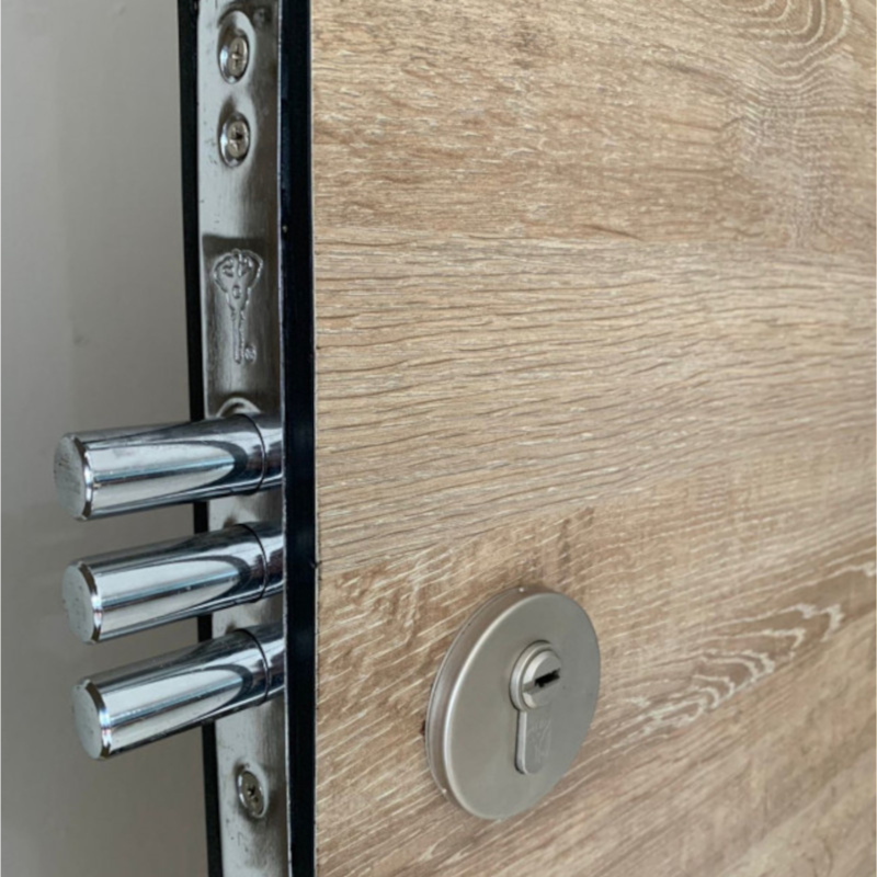 Cerradura Mul-T-Lock M70 auxiliar de alta seguridad - 3 Bulones y cilindro MTL500