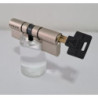 Cerradura Mul-T-Lock 265 con manijas SH300 y cilindro